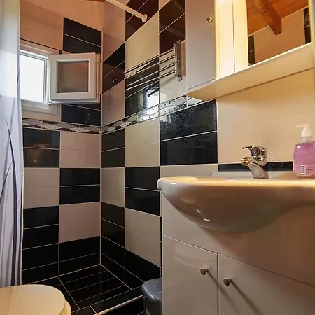 Roula Apartment